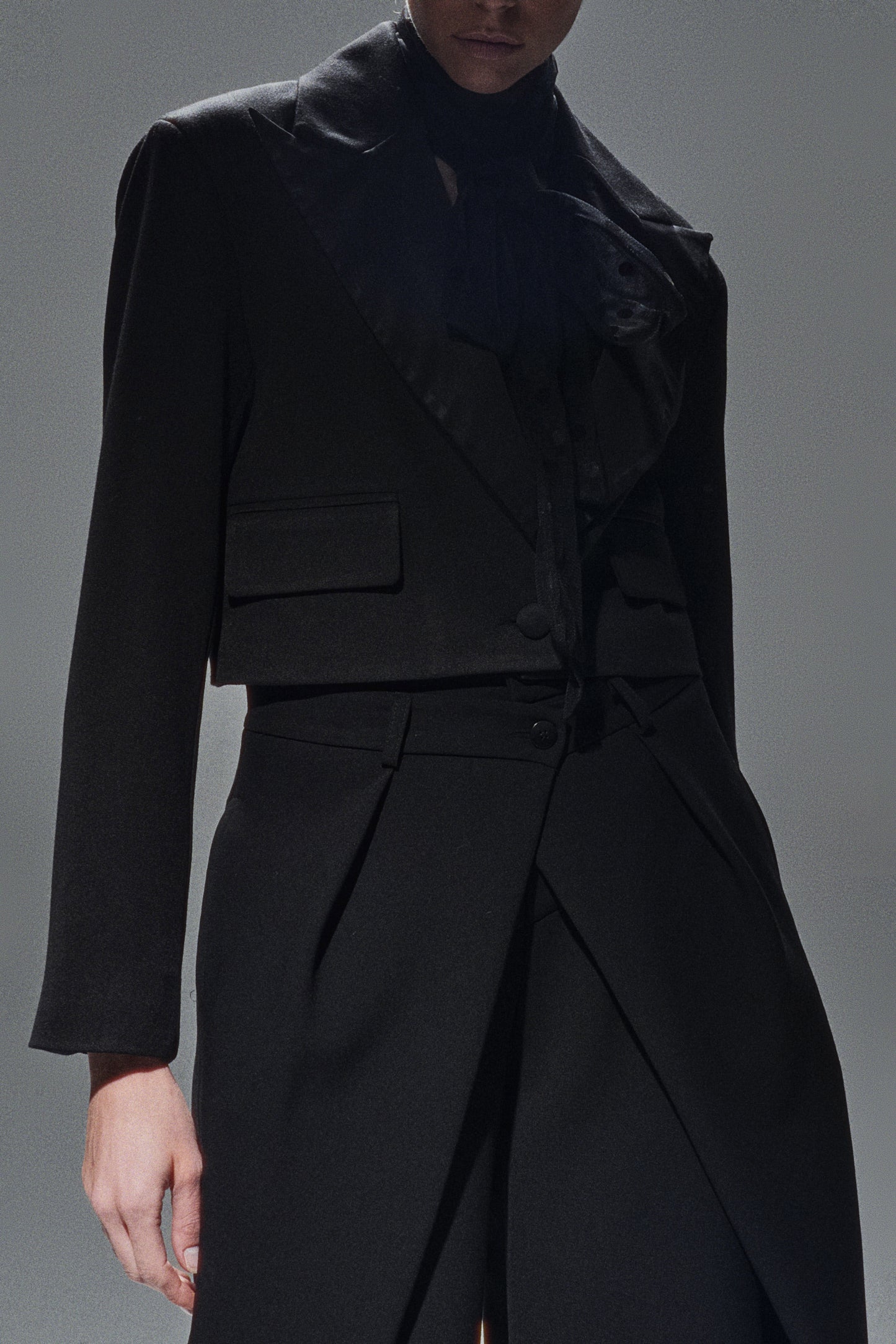 Blazer Scarlet Black LUMINA