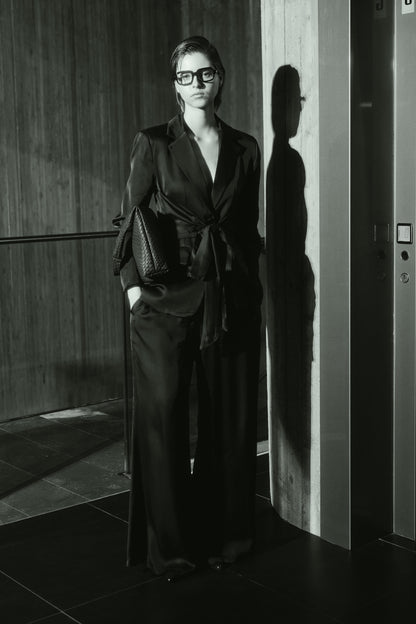 Blazer Noir by Lumima